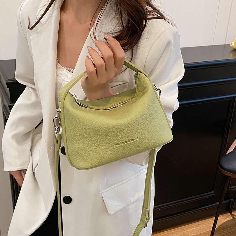 2025 Simple High-End for Women Ins Crossbody New Fashion Korean Version Bucket Casual Niche Shoulder Bag