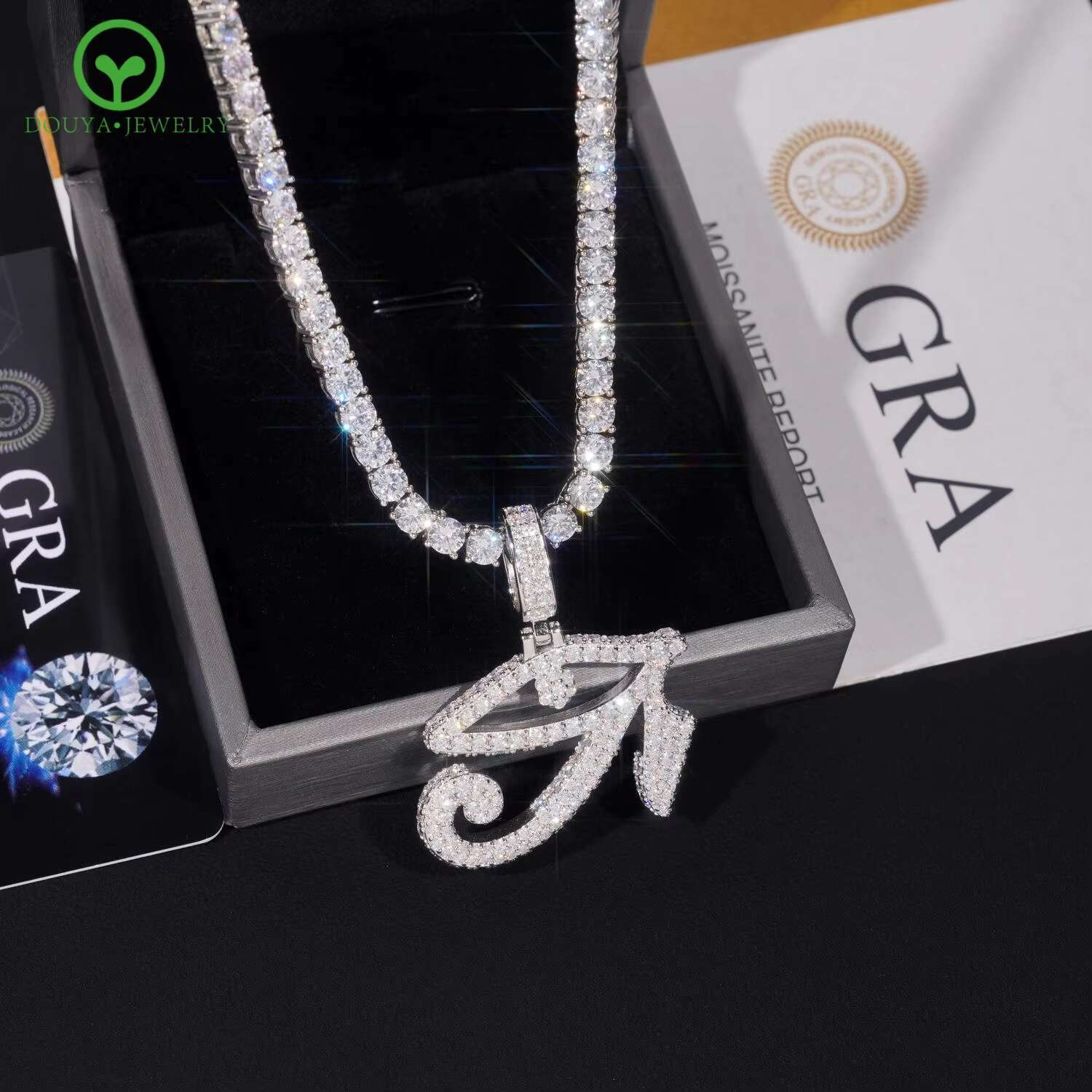 Wholesale Gold Plated Moissanite Pendant Necklace Initial Letter Design Dia Simulant Fashion Jewelry