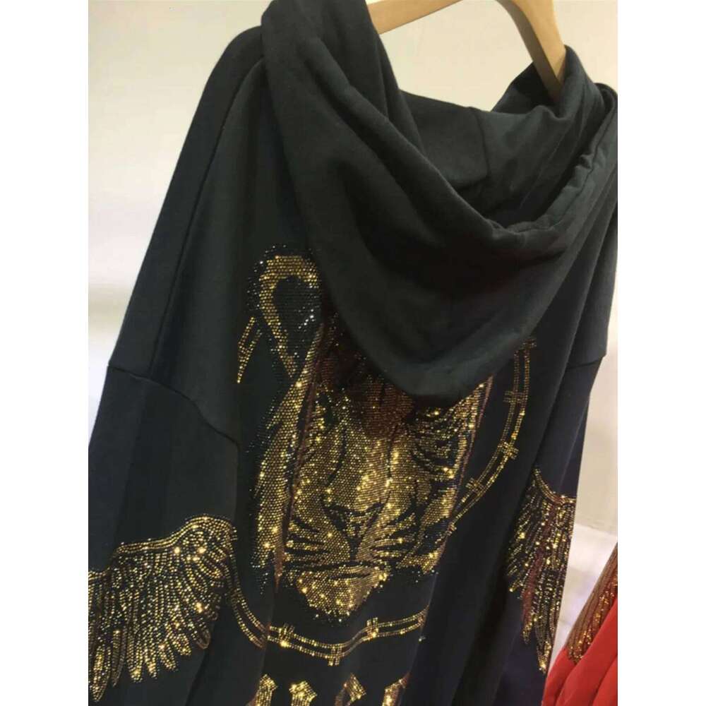 Plus Size Zip-Up Hoodie Tiger Rhinestones Graphic Top Jacket With Pocket for Women Oversized Hooded Sweatshirt Sparkling