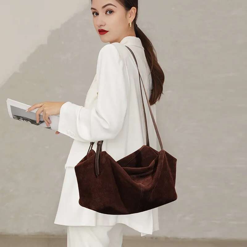 Designer Pillow Women New High Quality Suede Large Capacity Shoulder Exquisite Elegant Minimalist Tote Bag