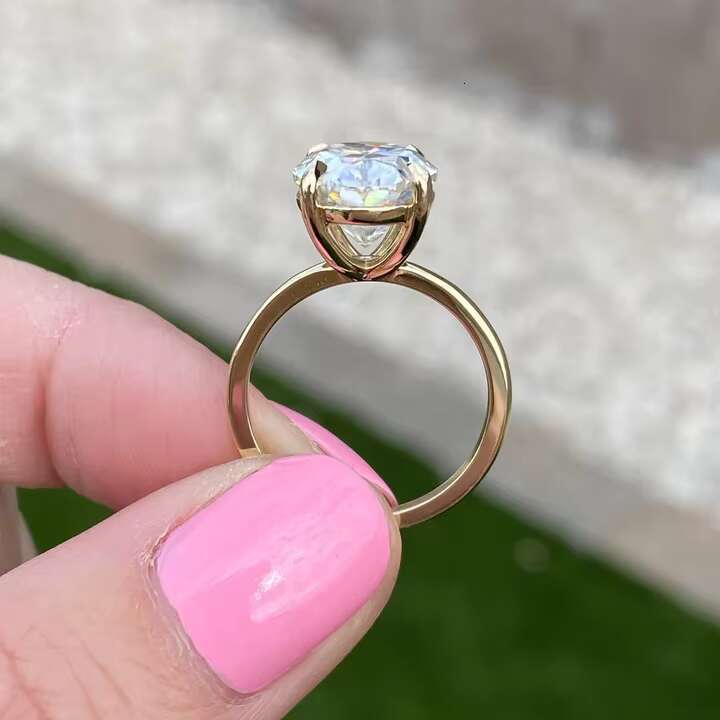 5.5Ct Solitaire Engagement Ring Oval Cut Moissanite VVS1/DEF in 10k 14k 18k Solid Gold