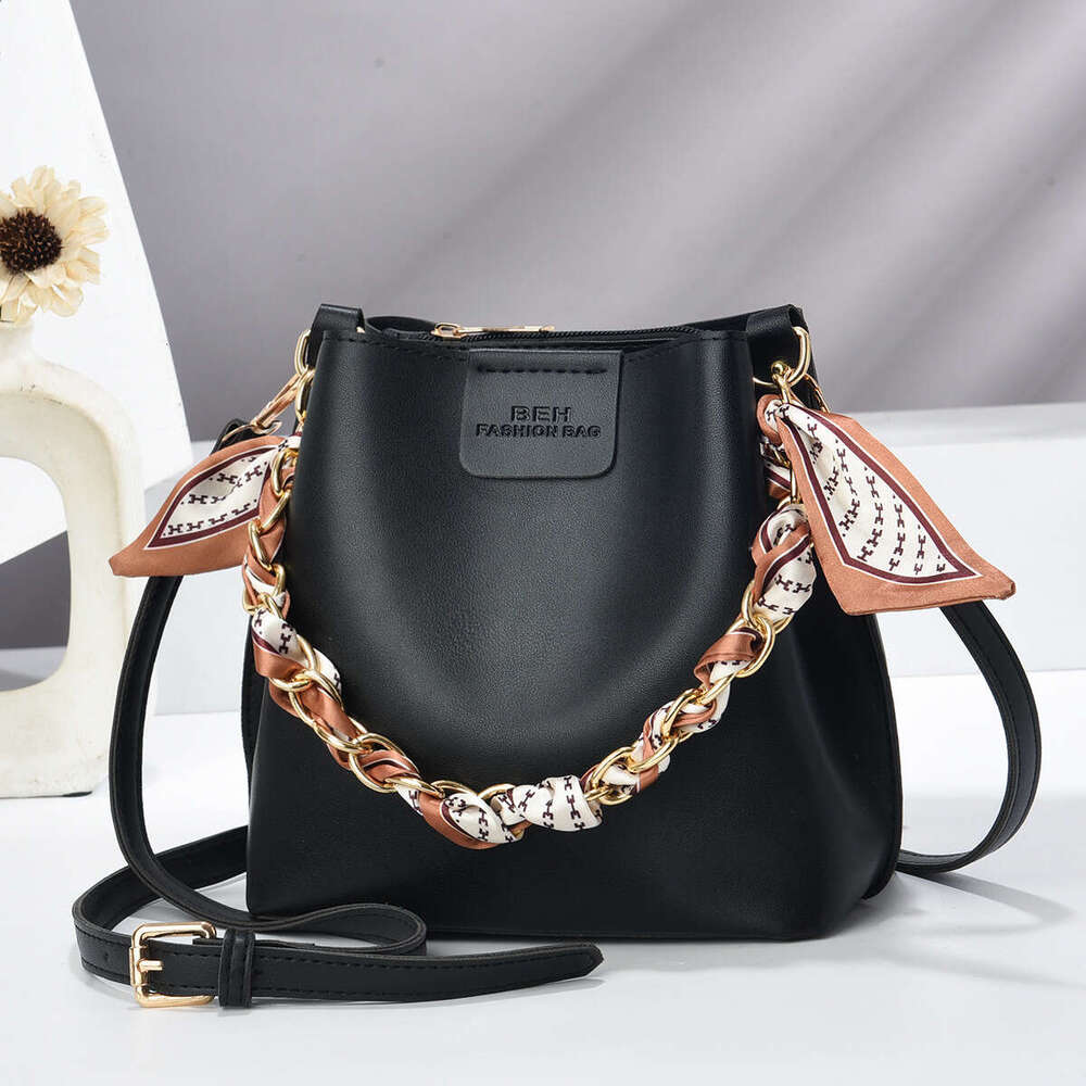 Bucket Texture Women's Fashion Crossbody Niche Chain Handbag Taizhou Bag Bags
