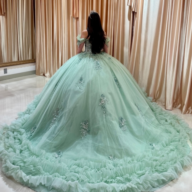 Luxury Mint Green Shiny Off The Shoulder Ball Gown Quinceanera Dresses Appliques Lace Beads Tiered Tull Sweet 16 Dress vestidos 15 Anos