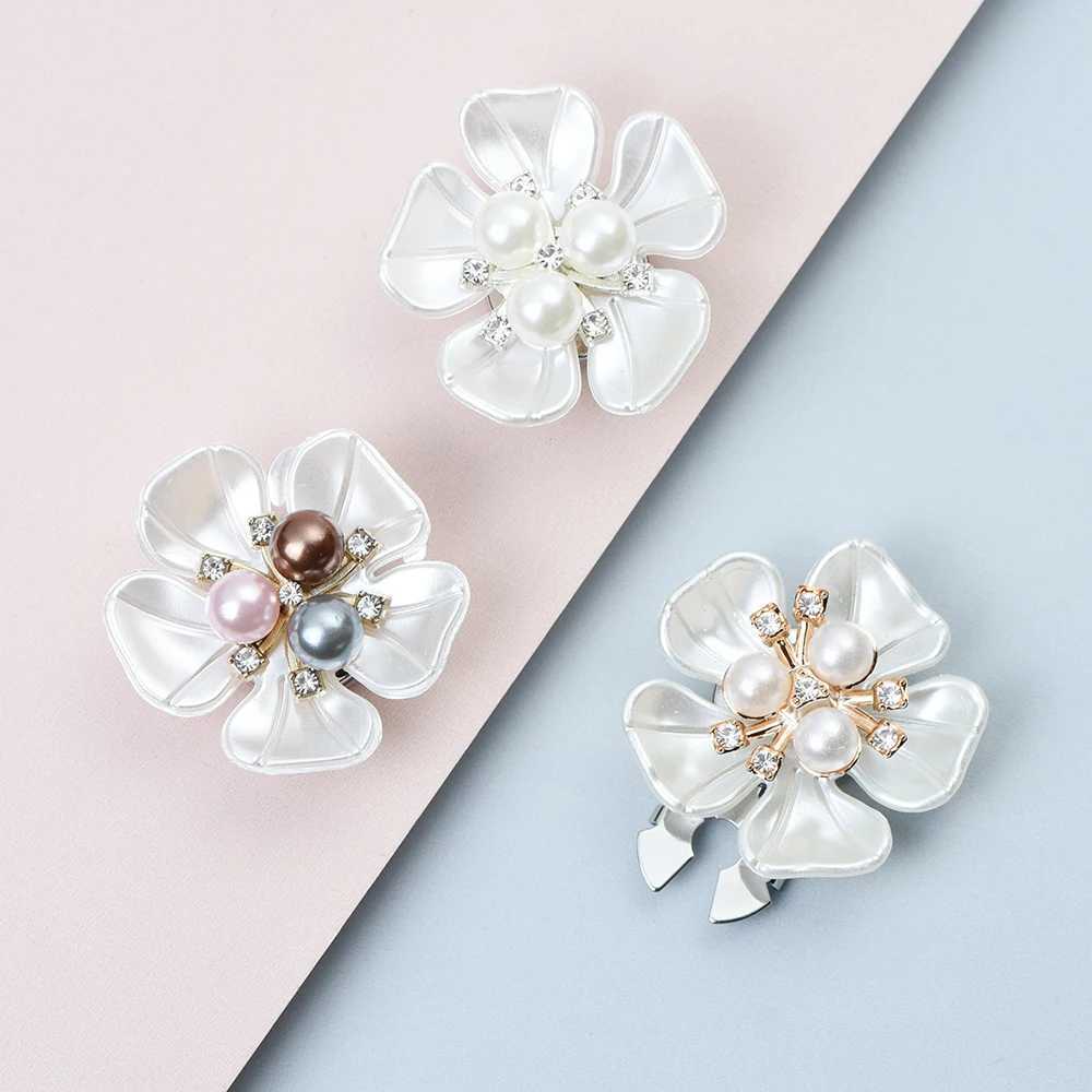 2Pcs Imitation Shell Pearl Petal Flower Button Cover Luxury Shirt Sleeve Button Elegant Copper Cufflinks Accessories for Women W250606