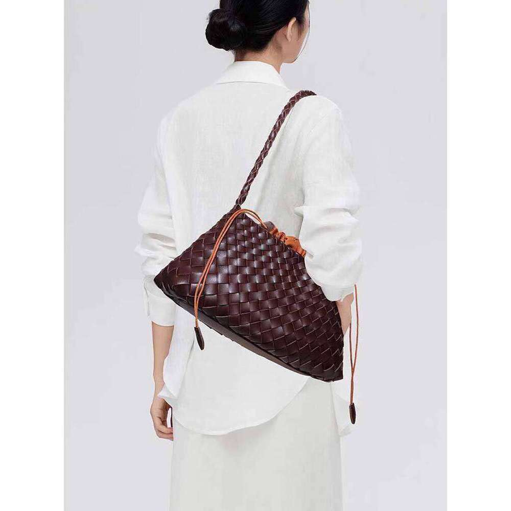 French Handmade Woven Spring Summer New Niche Design High end Sense Basket Handbag Underarm Bag