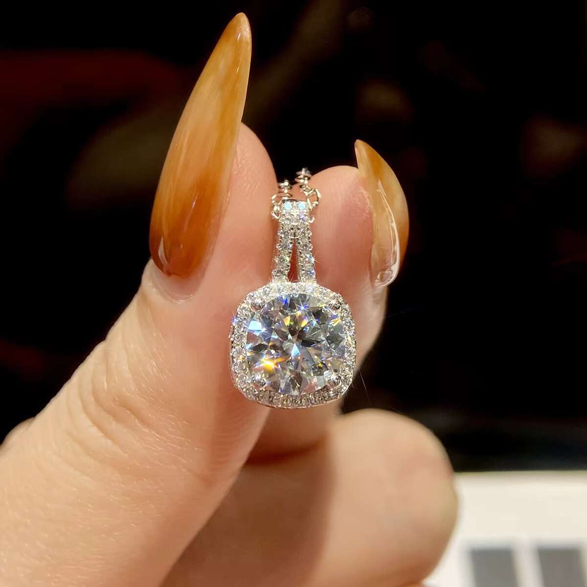 2CT Colored Grey Blue Sapphire Red Pinky Black Green Yellow Blue Moissanite Necklace 925 Sterling Silver Chain Women Jewelry