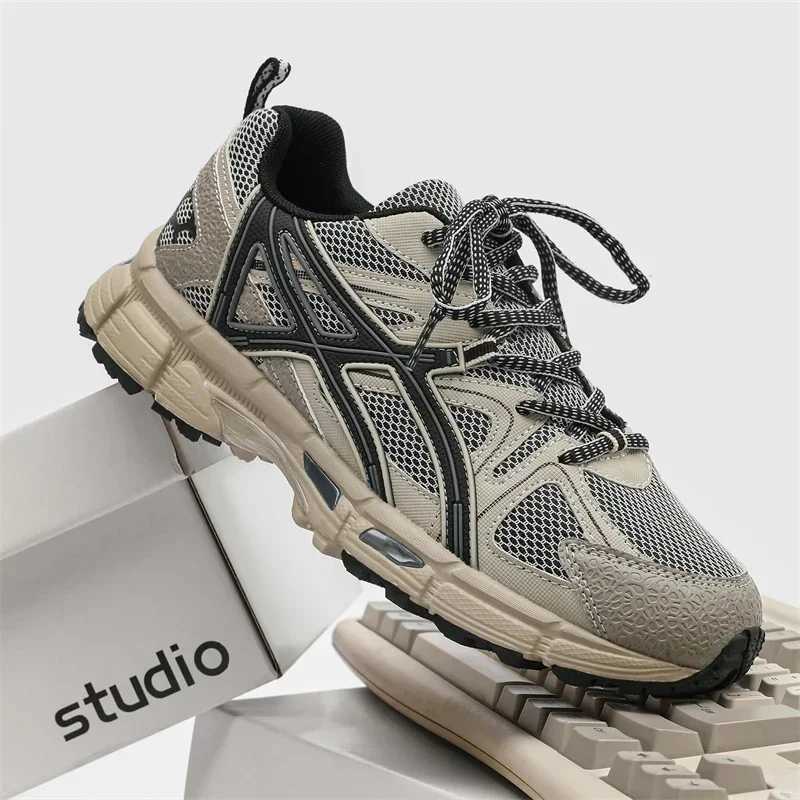 High Quality New Sneakers Men Women Fashion Casual Shoes with Neutral Anti Slip Anti Odor Performance Hot Selling Retro Run Shoe X250606