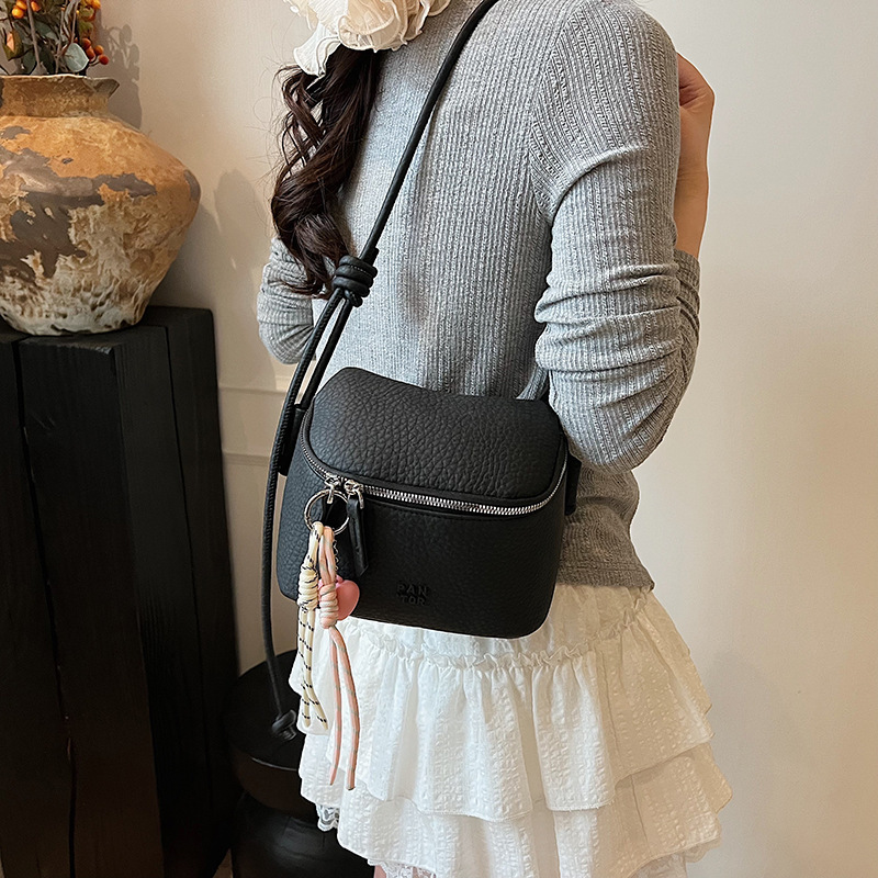 Quality New Style Fashion Small Bag for Women 2025 New Summer Versatile Crossbody Bag Exquisite Super Popular Small Square Bag New Free Delivery Desig