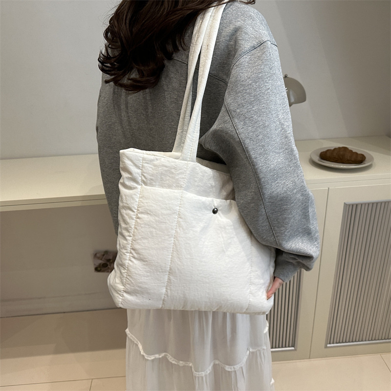 designer Korean Style Lazy Retro Commuter Tote Bag 2025 New Casual Fashion Simple Personality Single Shoulder Underarm Women's Bag