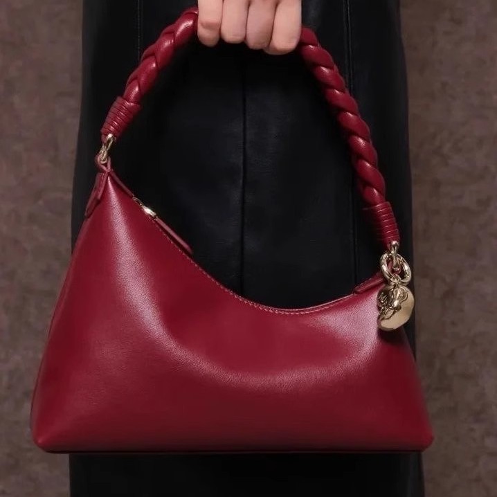 Popular AUPEN Mouldy Of The Same Style Woven Fried Dough Twists Braid Gold Beans Armpit Handbag S