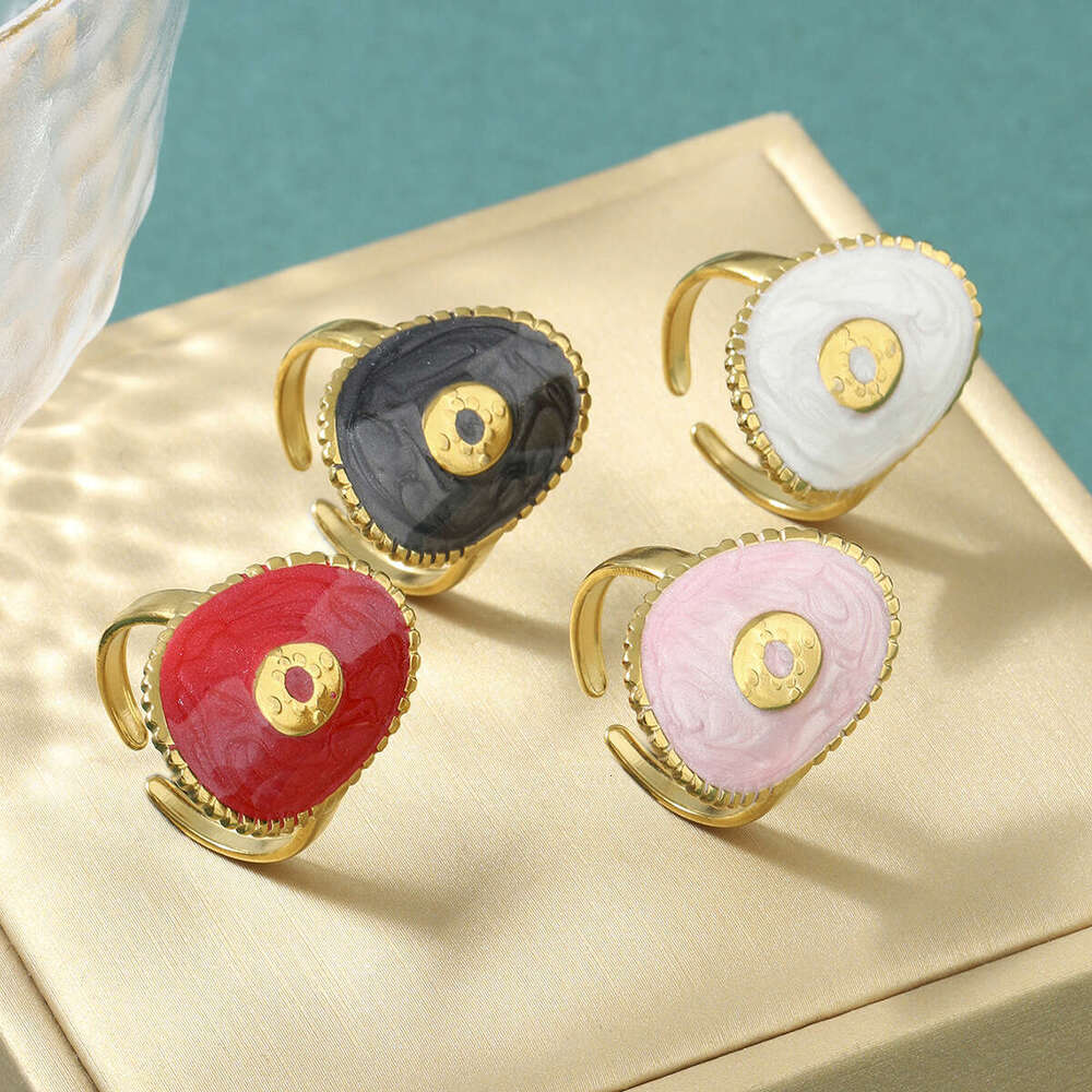 Women's Light Luxury Titanium Steel Ring with Unique Niche Design - Adjustable & Fade-resistant