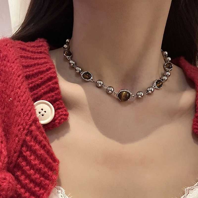 Vintage Maillard Y2K Pendant Necklaces for Women Punk Tiger Eye Stone Round Beads Tassel Necklace Clavicle Choker Jewelry Gifts Y250605