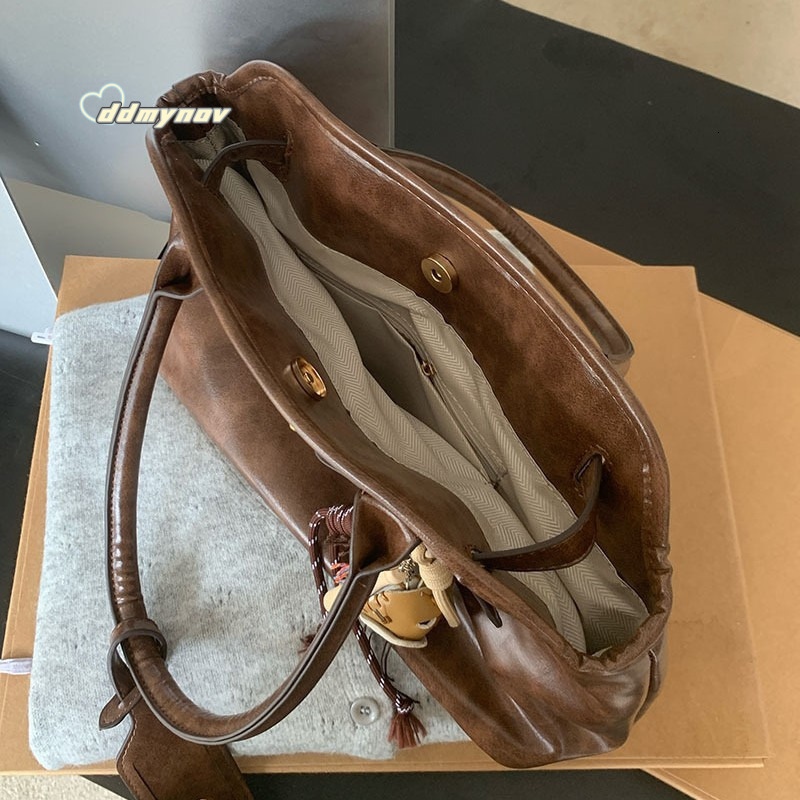 Large Capacity Tote 2025 New High-end Handbag Shoulder Underarm Briefcase Commuter Women's Bag ddmynov