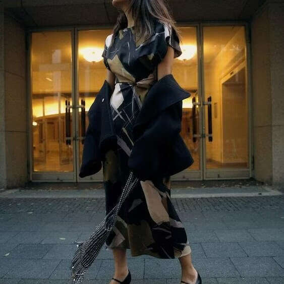 Women's Spring New Elegant Style Silk Satin Texture Waist-Cinching Printed Midi Dress B5