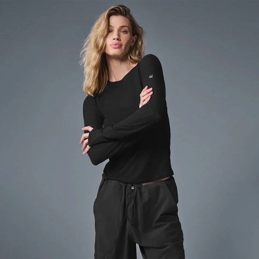 2025 new yoga thread slim long sleeve light and comfortable crew-neck top summer outdoor fiess elastic pullover