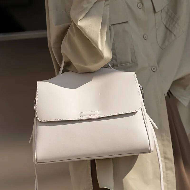 Designer Bags 2025 Women Cow Genuine Leather Shoulder Bag Female Fashion Designer Cowhide Handbags Lady Commuting Large Capacity Bucket Bags Luxury Ba