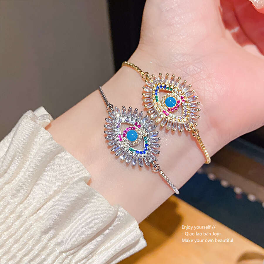 Luxury jewelry designer bracelet Zircon Eye Pull Chain Light High-end Sense Bracelet Exaggerated Personality Fashion Niche Jewelry