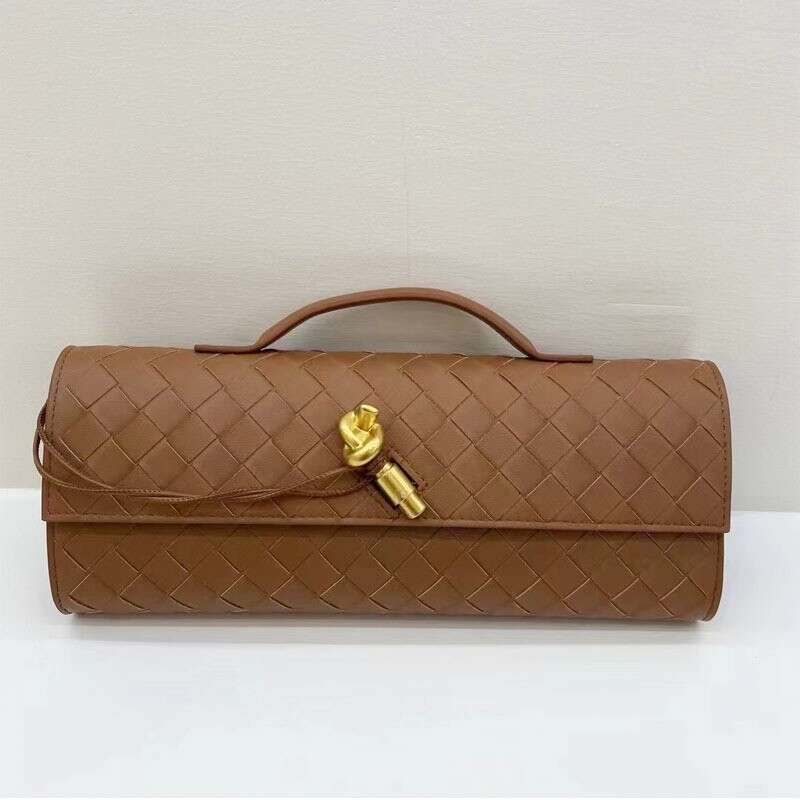 2025 Spring/Summer New Genuine Leather Evening Niche Casual Versatile Horizontal Handbag Handwoven Women's Bag