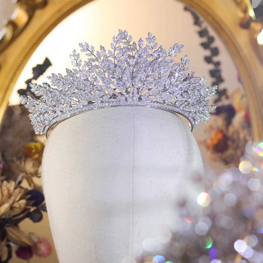 New Crown Made Of Multiple Layers Leaves Wedding Accessories Silver Color Diademas CZ Crystal Tiara For Women Bride Jewelry Z250605