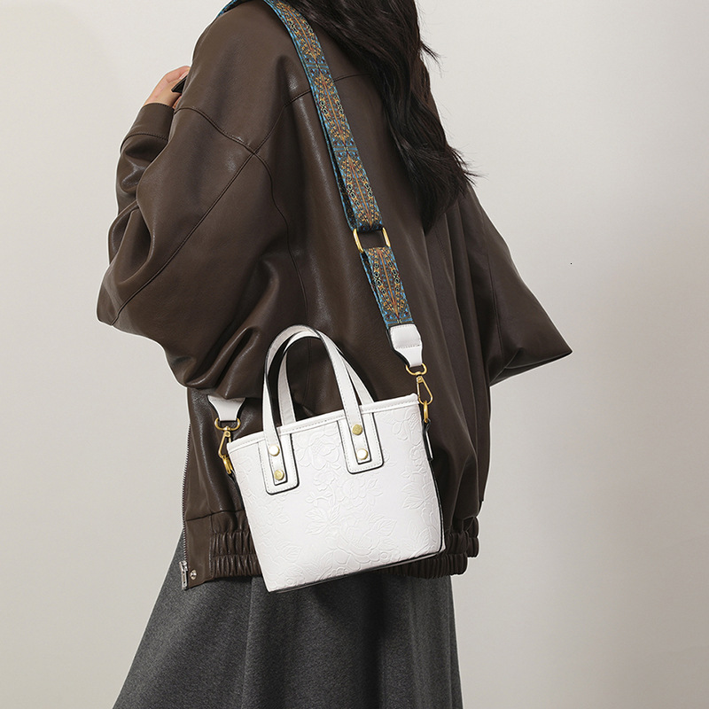 Free Shipping Designer Bag Korean Style Trendy Bucket For Women's 2025 Springsummer New Item Niche Casual Versatile Fashion Single Shoulder Cross