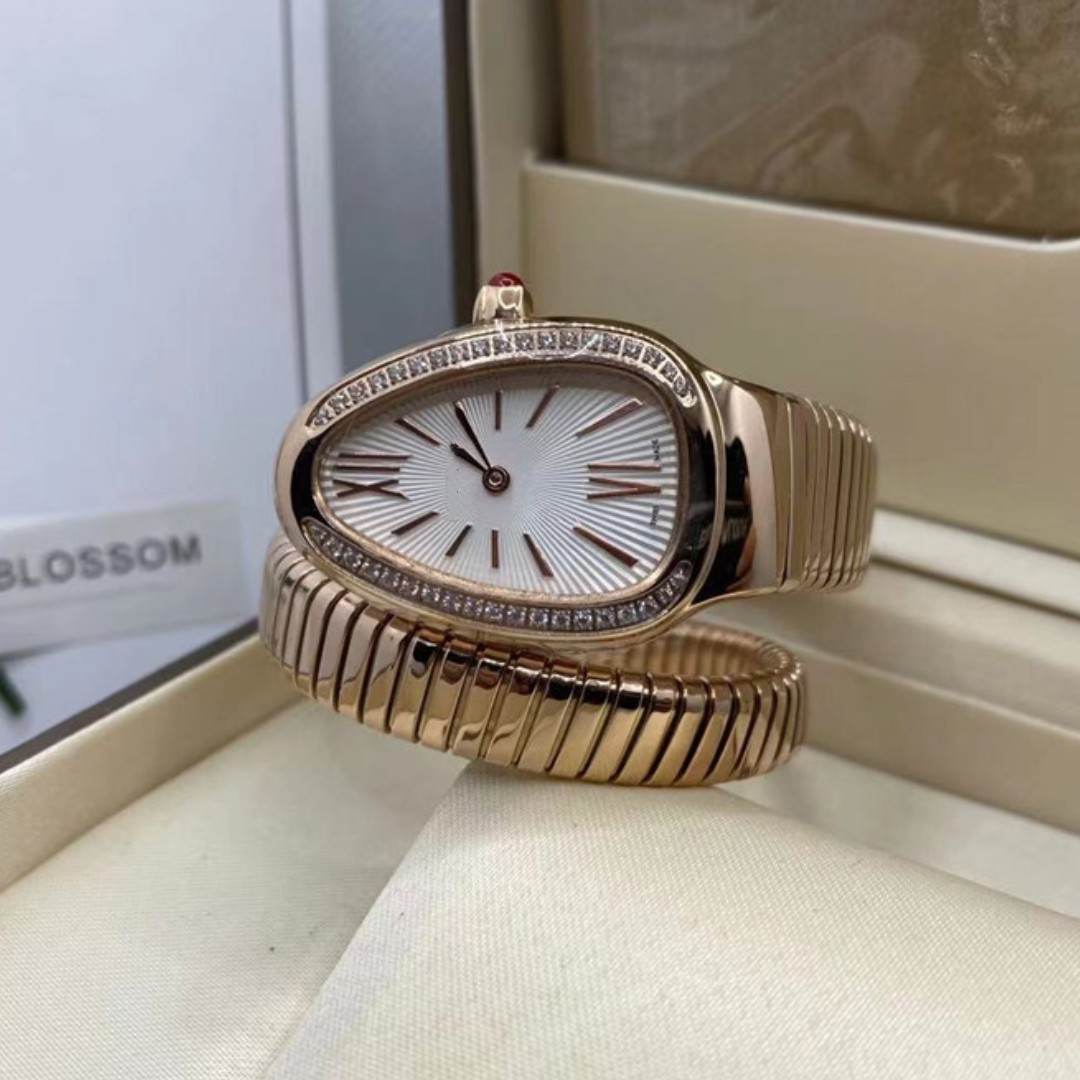 Designer ladies' watch, luxurious handcrafted diamond-encrusted snake-shaped watch, all stainless steel, fashionable and classic watch, triangular, Christmas gift