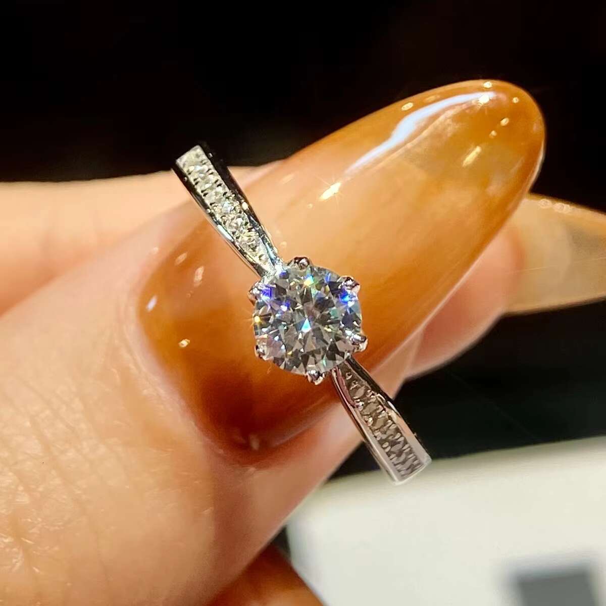 Dropshipping 925 Sterling Silver Round Cut Lab Diamond GRA 0.5 1 2 Ct Moissanite Ring Women Engagement Fine Jewelry