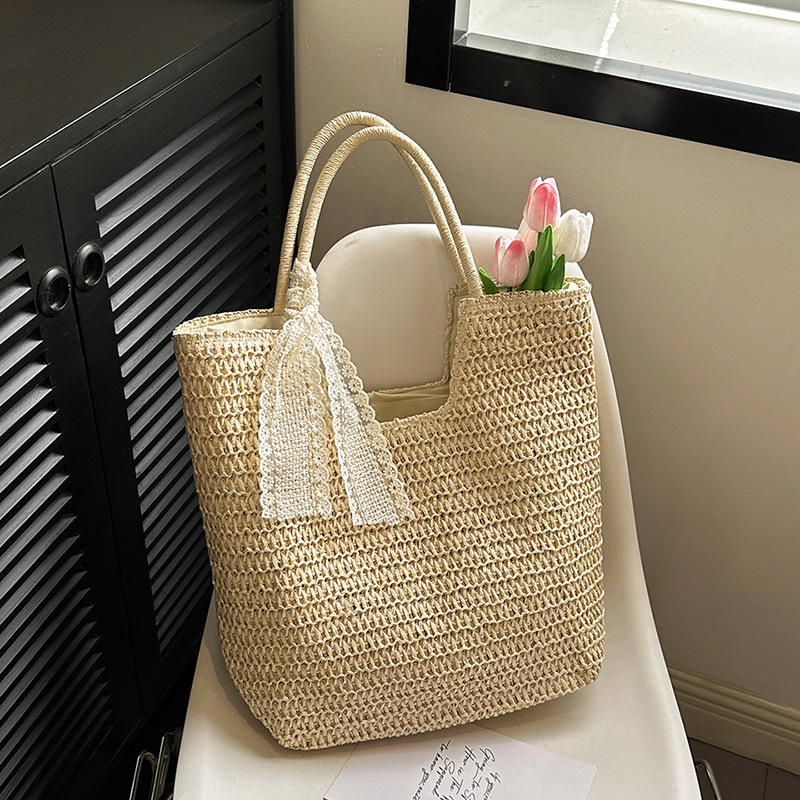 Cross border beach vacation style straw bag fashion large capacity leisure straw bag woven bag designer women's shoulder bag
