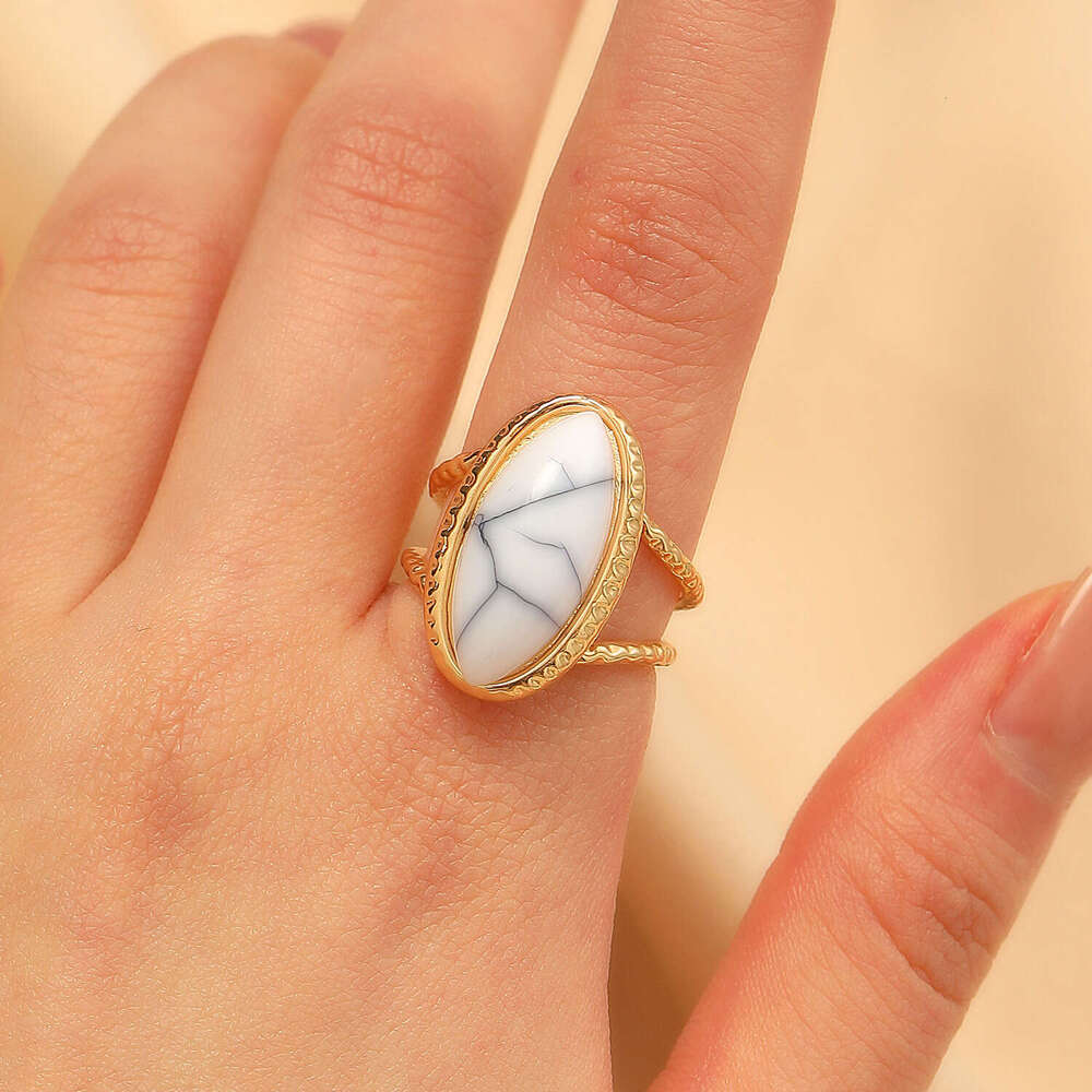 Vintage-Inspired Handcrafted Tiger's Eye Gemstone Ring with Unique Design