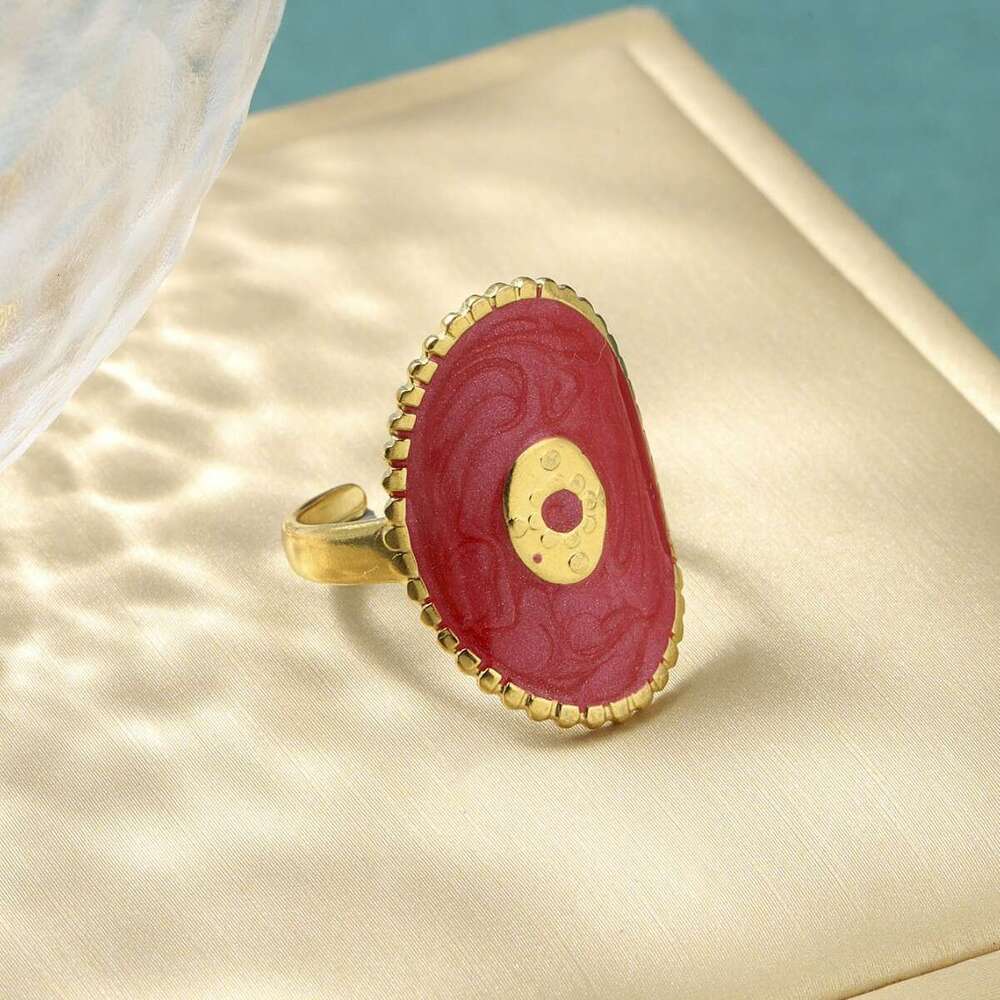 Women's Light Luxury Titanium Steel Ring with Unique Niche Design - Adjustable & Fade-resistant