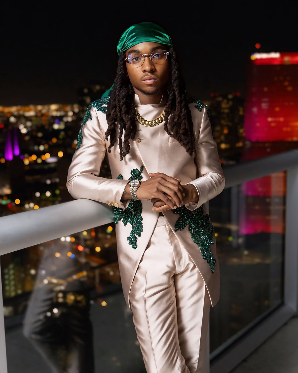 Unique Mens Suits Fit Slim Appliques 2 Pieces Set Party Prom Crystal Beading Blazer Customized One Button Evening Party Jacket+Pants Plus Size