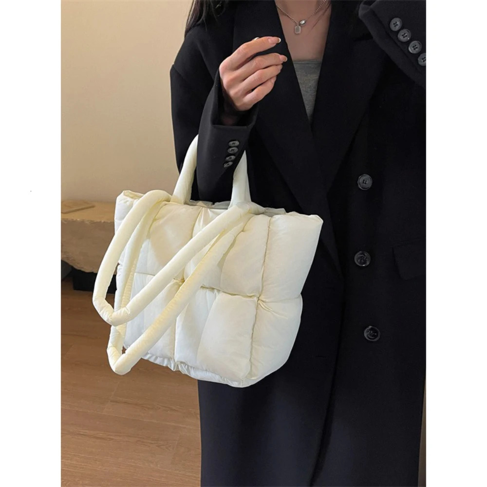 Winter Womens Tote Bag Simple Solid Color Casual Large Capacity Buckle Handbags Ladies Shopping Daily Commute Bags 250605