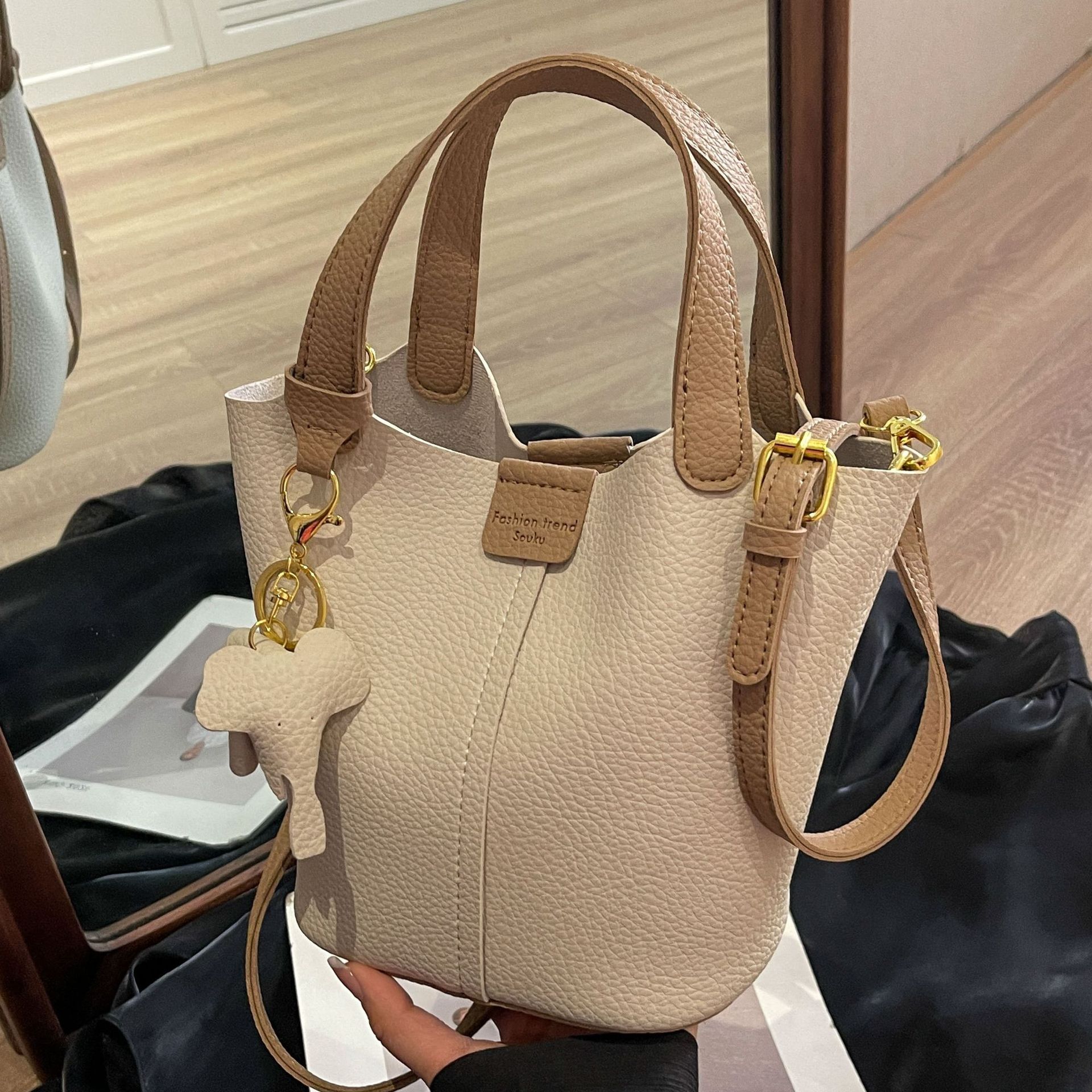 designer Lychee Grain Soft Leather Bag for Women 2025 New Fashion Trend Color-Block Handbag Mother-Daughter Bucket Bag Casual Crossbody Bag