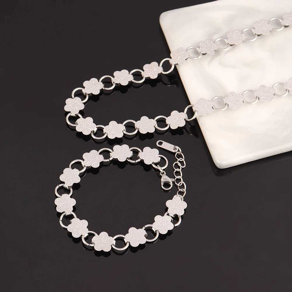 316L Stainless Steel Flower Necklace For Women Fashion Simple Flower Chain Necklaces Jewelry Gift Y250605