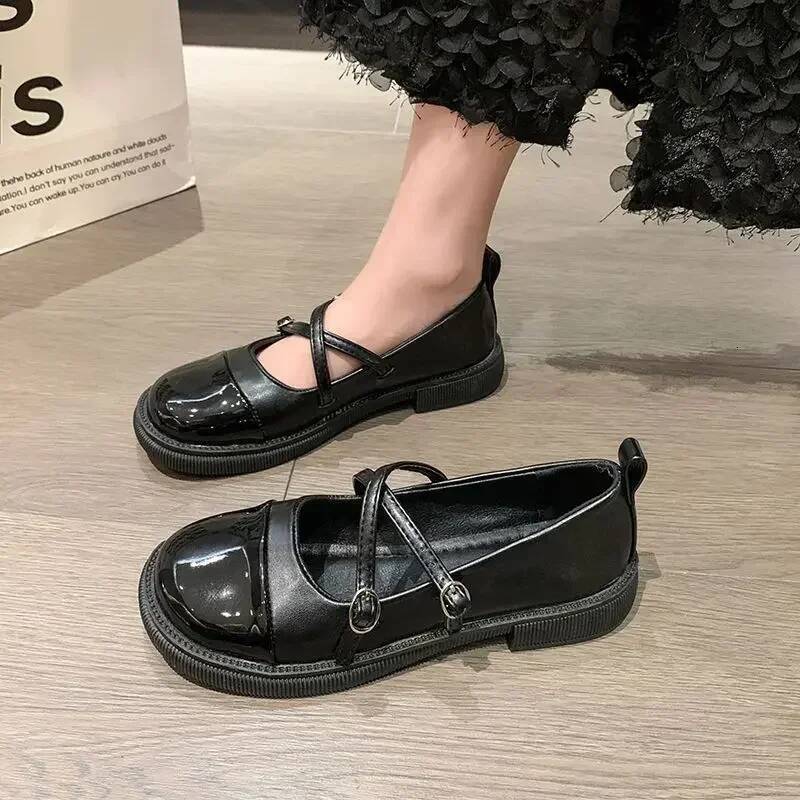 Ddmyoutdoor Mary Jane Women S Autumn New Leathe French Single Buckle Flat Platform Comfort Non Slip Round Toe Shoes Outdoor Shoes