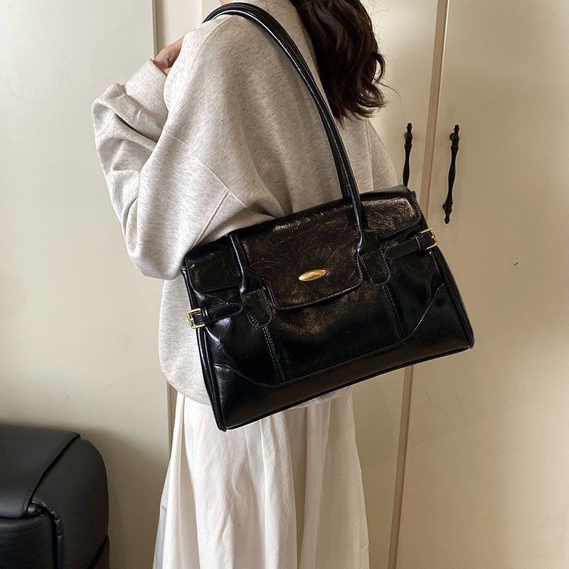 2025 Spring/Summer New Women's Bag Summer Commuter Large Capacity Bag Women's New Texture Shoulder Bag Fashion Handbag Solid Color Rock Patt