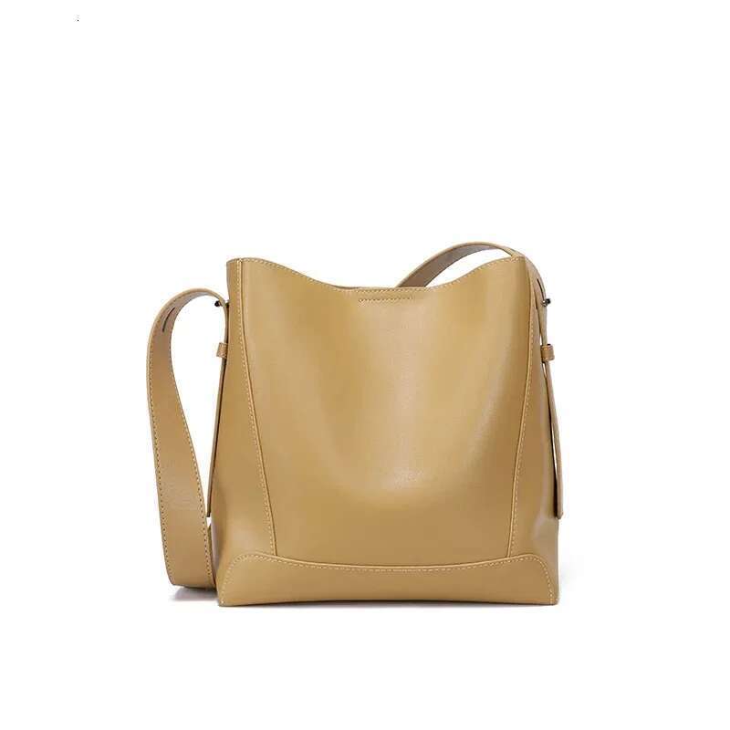 Designer Bags 2025 Women's Cow Genuine Leather Shoulder Bags Ladies Soft Cowhide Fashion Design Bag Female Retro Tote Bucket Handbag Lady Luxury 