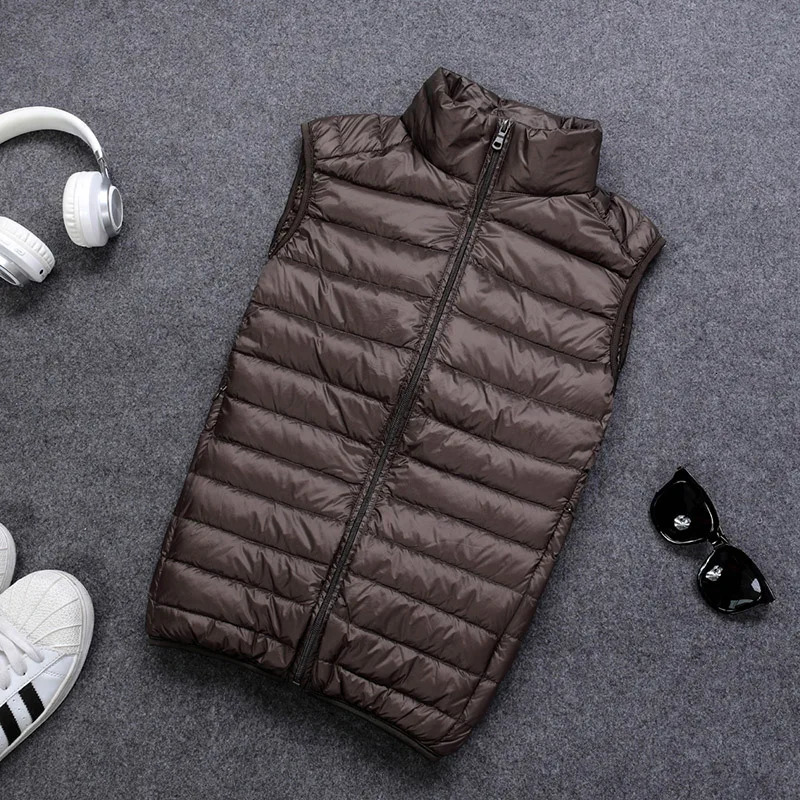 Autumn and Winter Mens 90% White Duck Down Vest Casual Lightweight Down Warm Solid Sleeveless Jacket Mens Portable Pocket Vest 250606