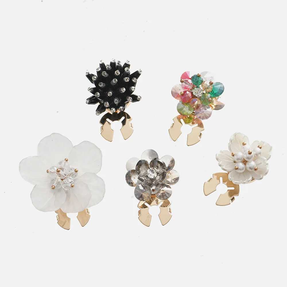 1PCS Pearl Rhinestone Flower Cufflinks for Women Suit Shirt Buttons Covers Fashion Jewelry Accessories Decoration Gifts W250606