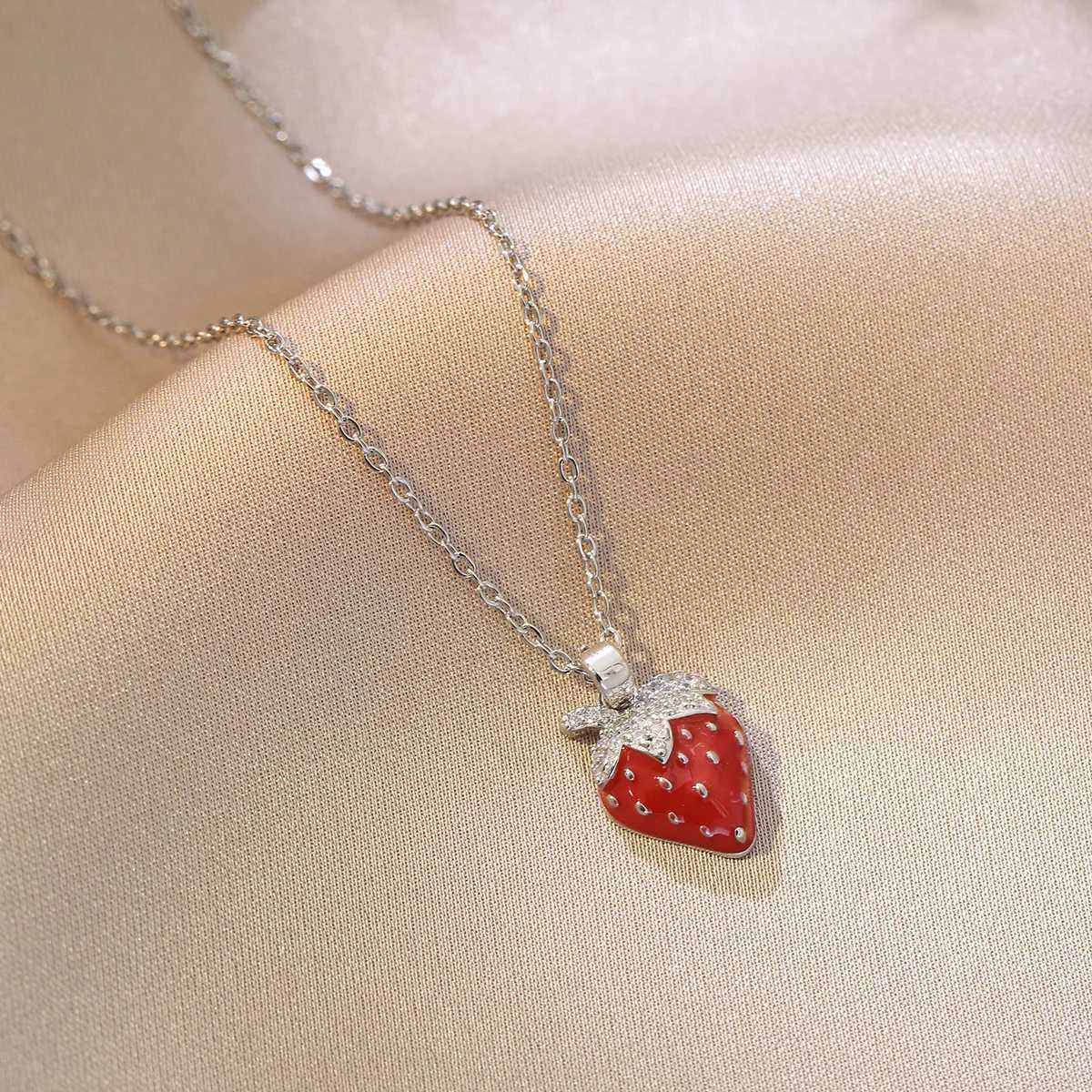 Cute Stainless Steel Strawberry Cherry Fruit Cubic Zircon Pendant Necklace For Women New Trend Simple Neck Chain Jewelry Gift Y250605
