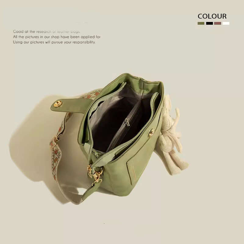 Trendy Women's Woven Wide Strap Large Capacity 2023 New Versatile Shoulder Crossbody Bucket Bag