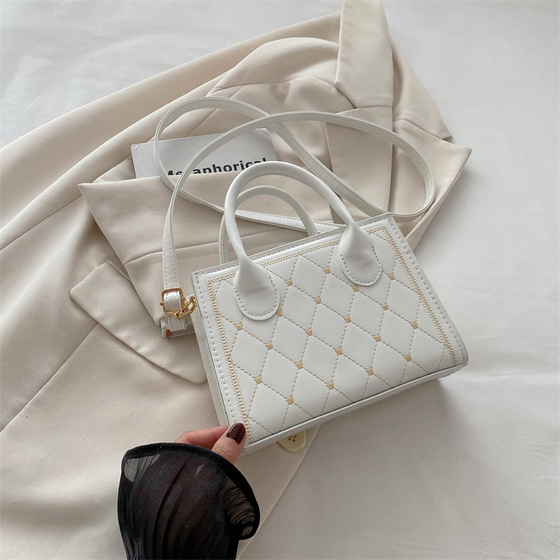 High quality brand high-quality new style free designer bag women's casual commuting crossbody bag shoulder new fashionable and simple new style 
