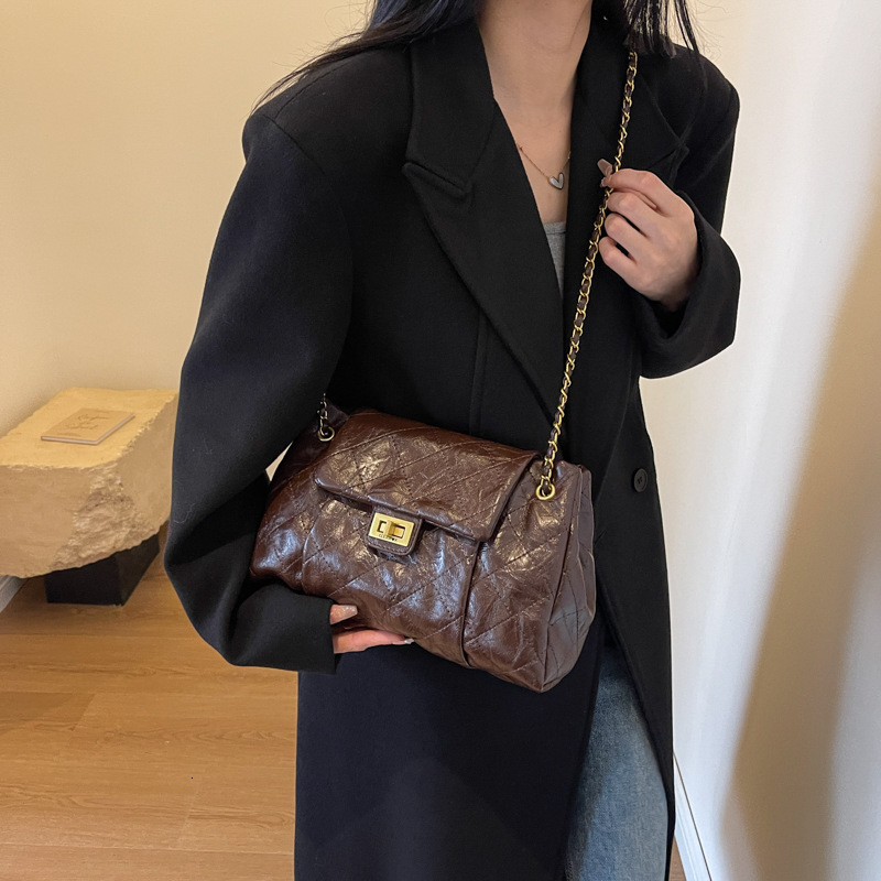 designer High-end Retro Large Bag 2025 New Women's Bag Trendy Hot-selling Versatile Crossbody Bag Fashion Handbag Tote Bag