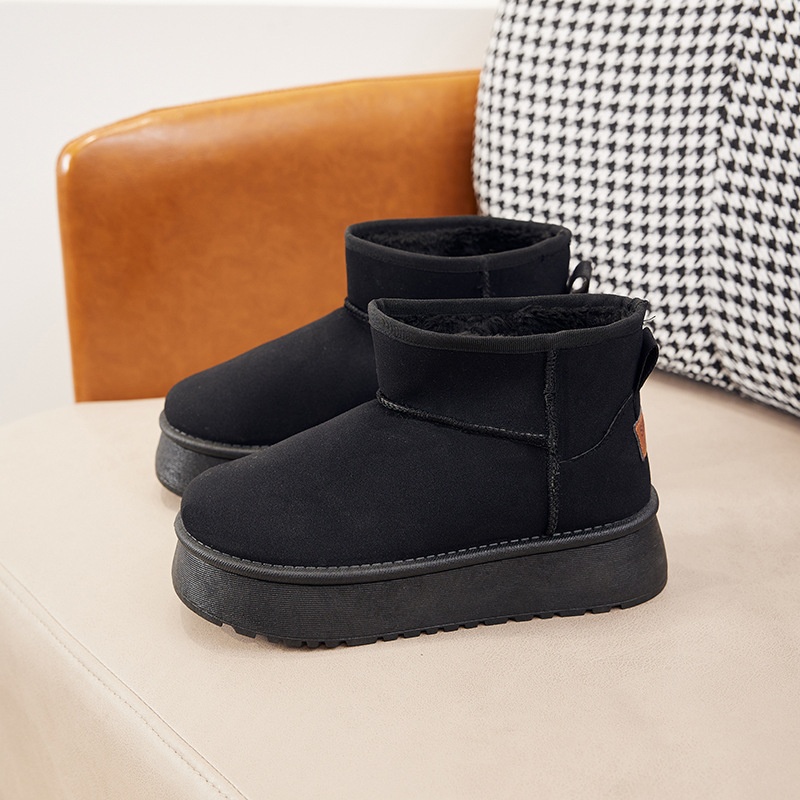 2025 free shipping autumn and winter new female designer thick sole fashionable thick sole height increasing snow boots anti slip short boots black br