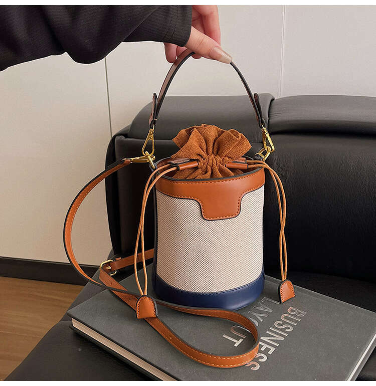 Color-Block Handheld Bucket for Women 2025 New Trendy Fashion Cylinder Single Shoulder Crossbody Bag