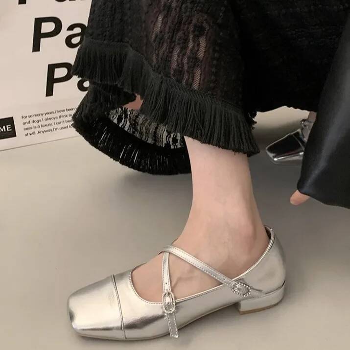 Ddmyoutdoor Medium Mary Jane Single New Women Retro Thick Heeled Ballet Shoes Cross Buckle Shallow Soft Sole Shoe Outdoor Shoes