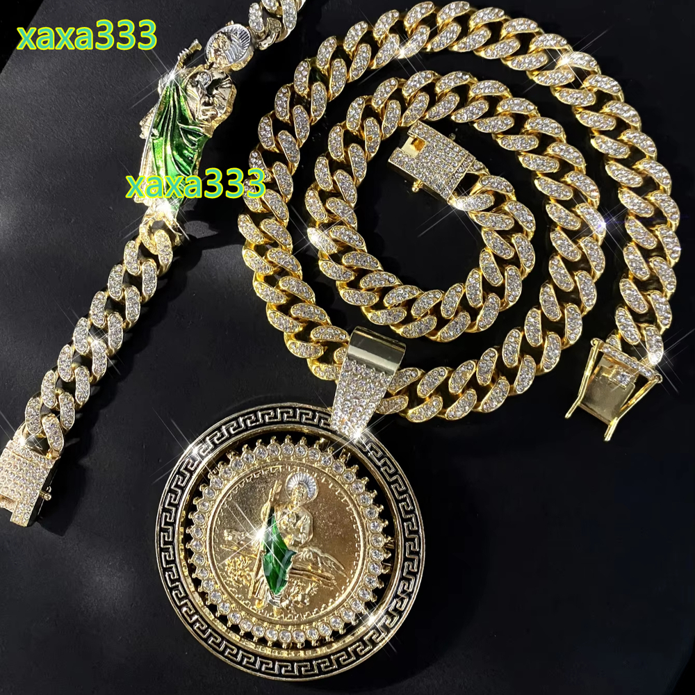 Hip Hop Cuban Link Chain Necklace with Saint Jude Pendant and Bracelet Fashion Rotatable Jewelry Set Party and Daily Decor