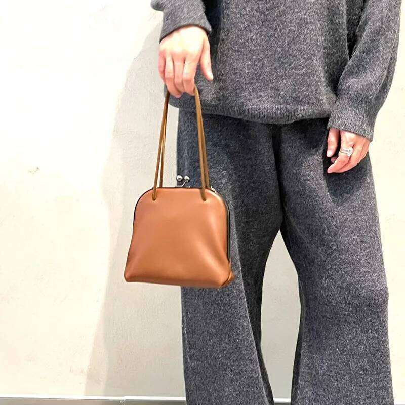 Vintage Genuine Leather Clip Bags Women Wide Straps Crossbody 2024 Trends Small Handbags Purses Phone Bag Ladies Clutches 2025/06/06