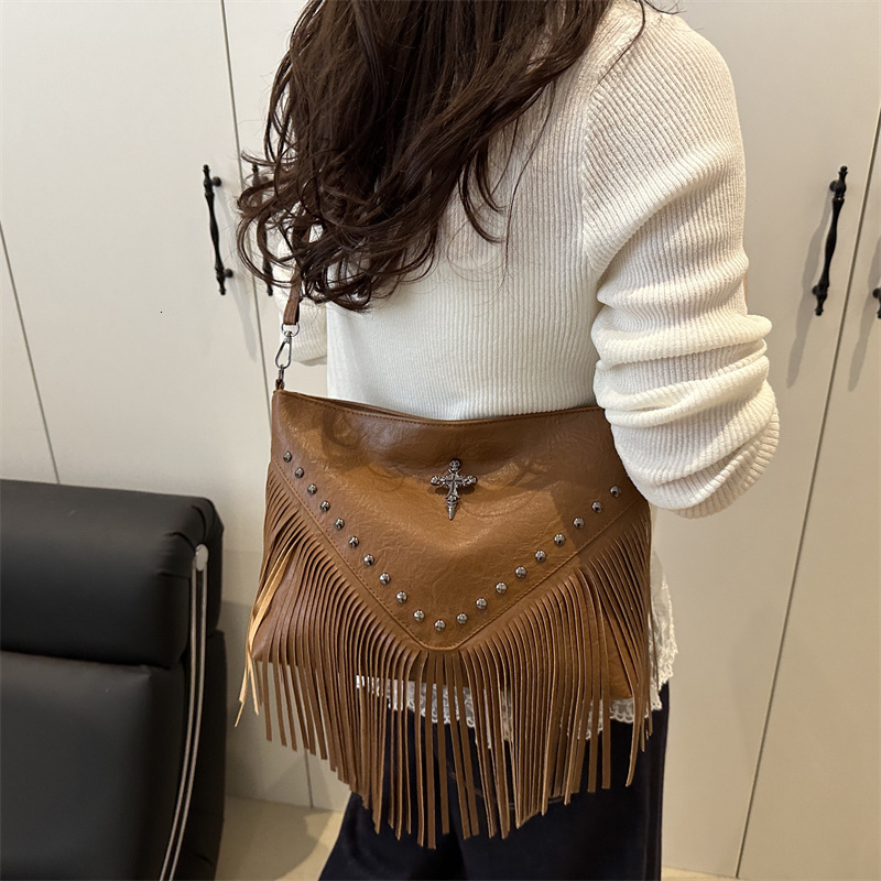 designer Fashion Casual Shoulder Bag Niche Design Bag for Women 2025 New Korean Version Spring Crossbody Underarm Tote Bag