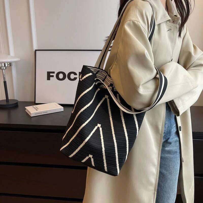 2025 Designer Handbags For Women Famous Brand High Quality Fashion Tote Purse Elegant Shoulder Bags New Trend