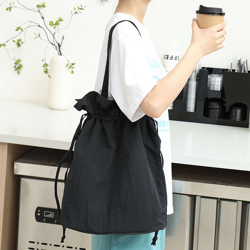 Casual Nylon Bucket Ins Fashion Literary Canvas Tote Internet Celebrity Drawstring Pleated Shoulder Bag for Women